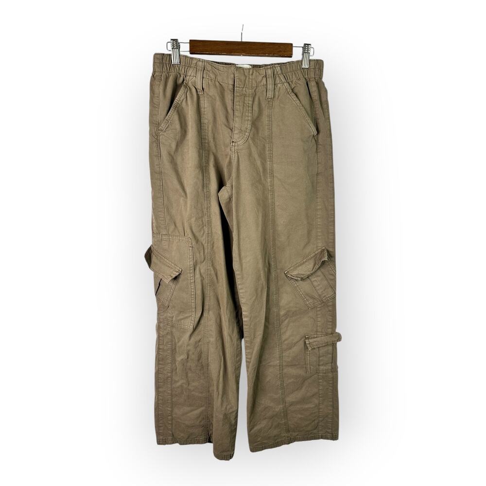 Urban Outfitters Wide Leg Cargo Pants in Olive